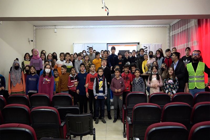 Bitlis’teki öğrencilere ‘Çevre ve Van Gölü Havzası’ eğitimi