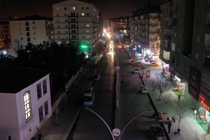 Büyükşehir, çevre farkındalığı için ışıkları kapattı